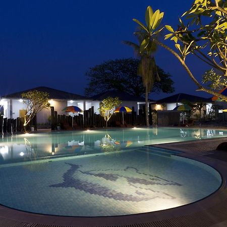 Triumph Hotel Mandalay Ngoại thất bức ảnh