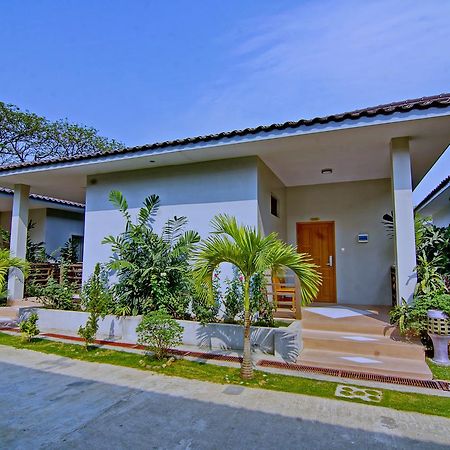 Triumph Hotel Mandalay Ngoại thất bức ảnh