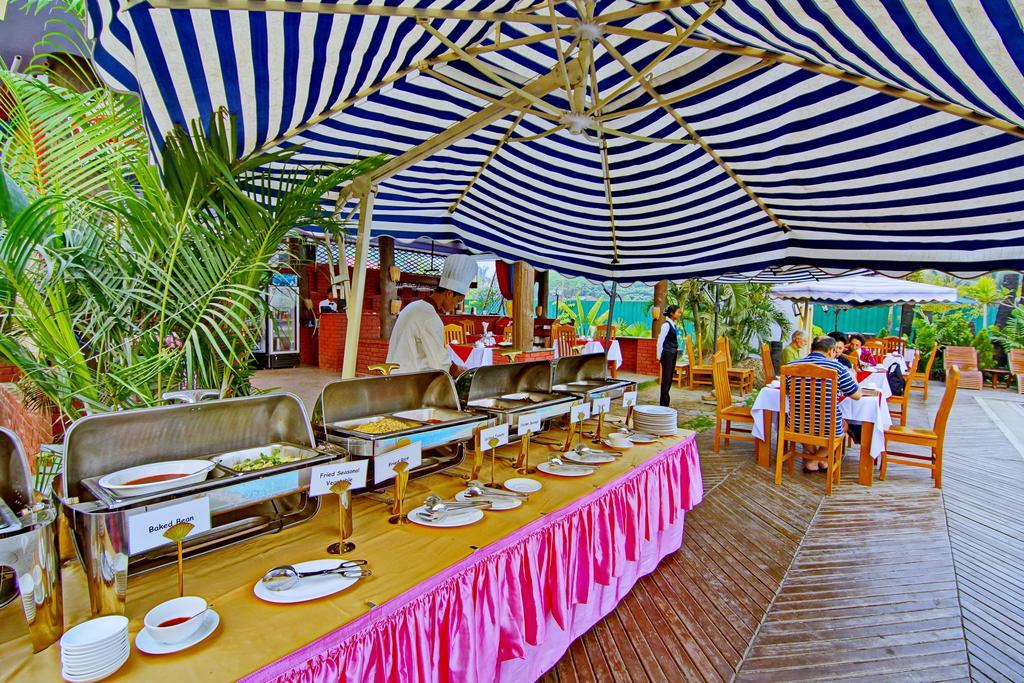 Triumph Hotel Mandalay Ngoại thất bức ảnh
