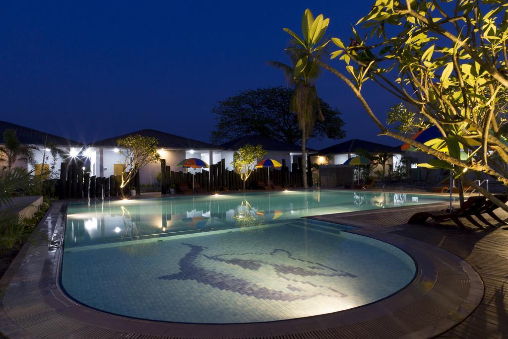 Triumph Hotel Mandalay Ngoại thất bức ảnh