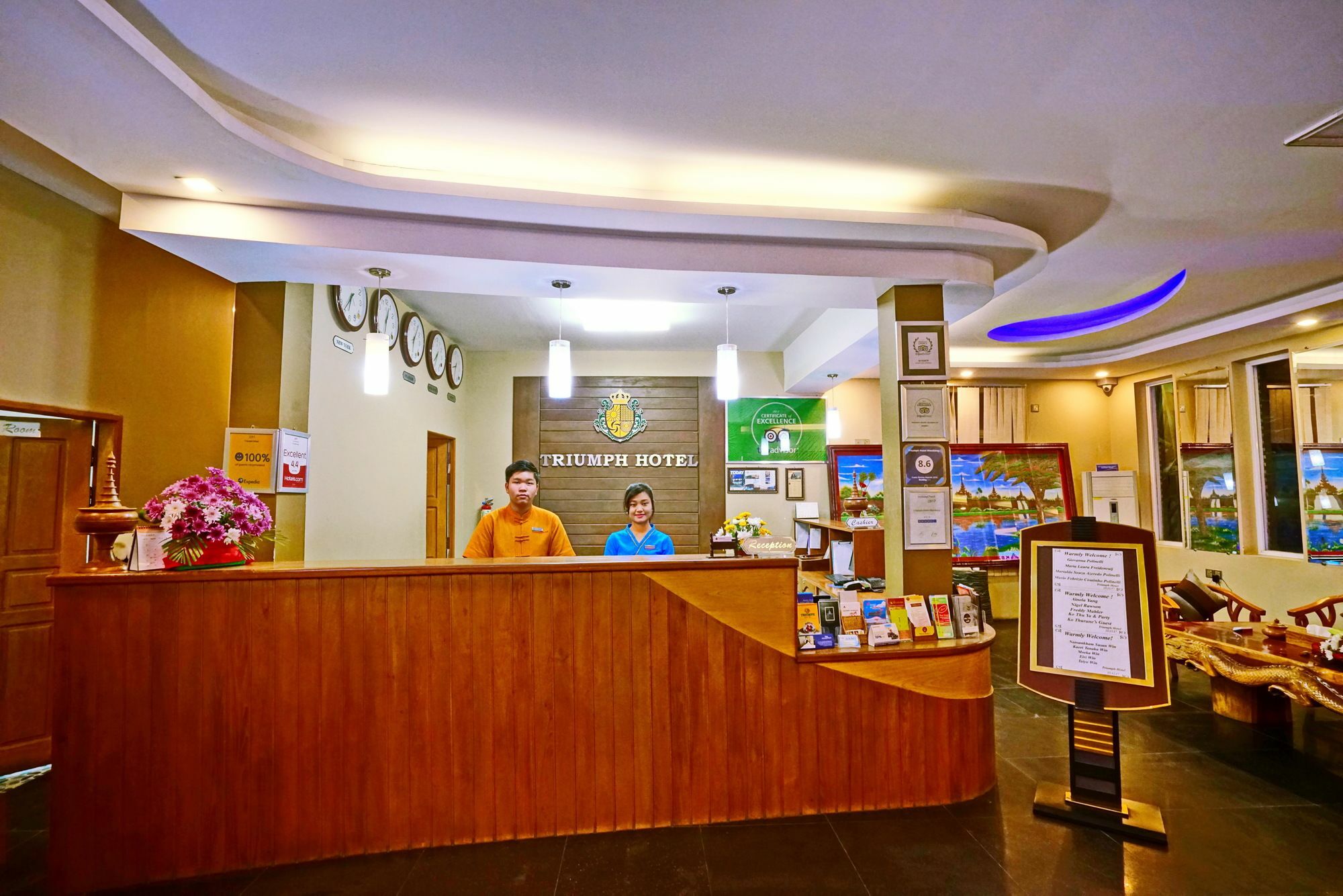 Triumph Hotel Mandalay Ngoại thất bức ảnh