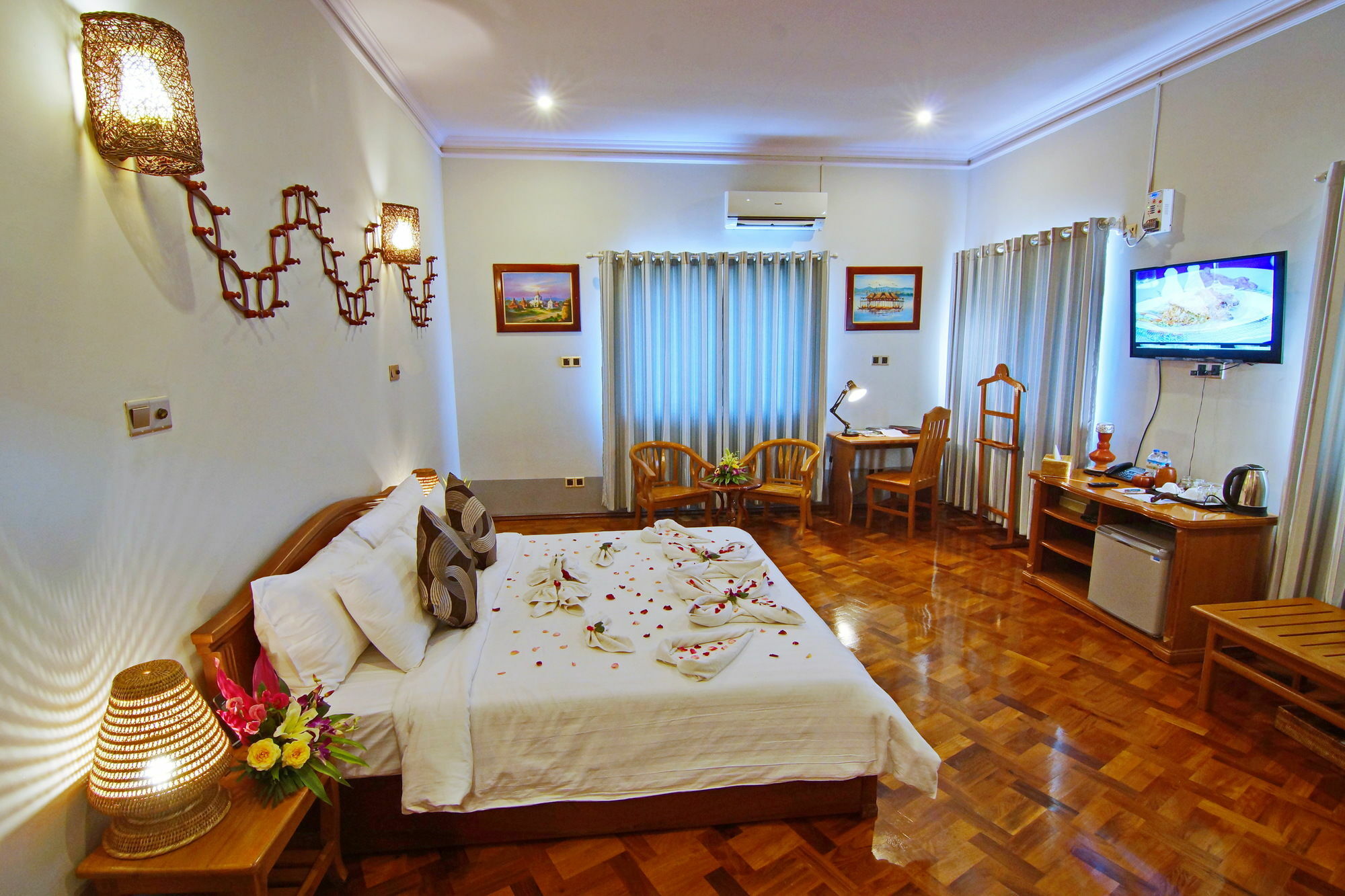 Triumph Hotel Mandalay Ngoại thất bức ảnh