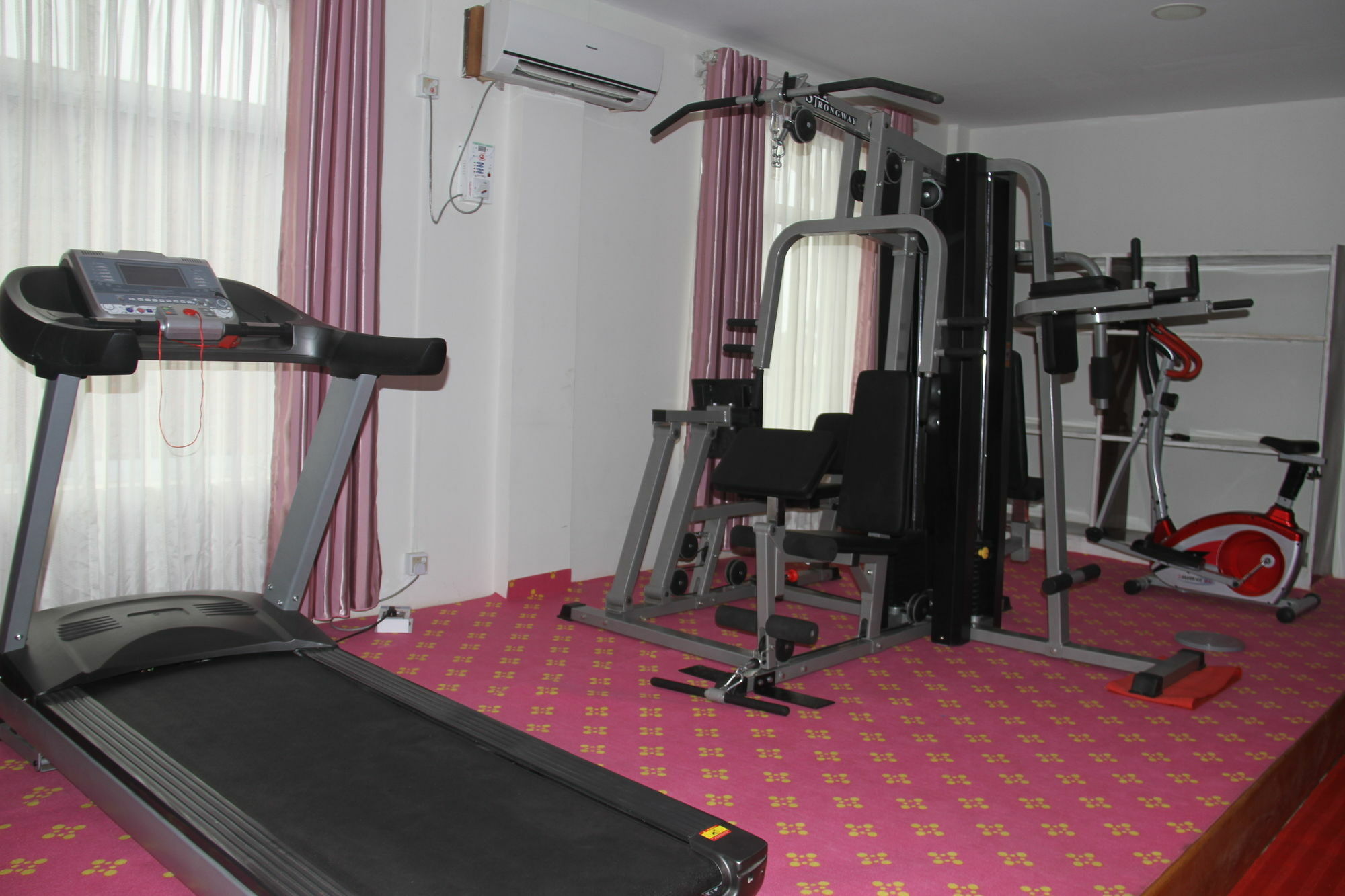 Triumph Hotel Mandalay Ngoại thất bức ảnh