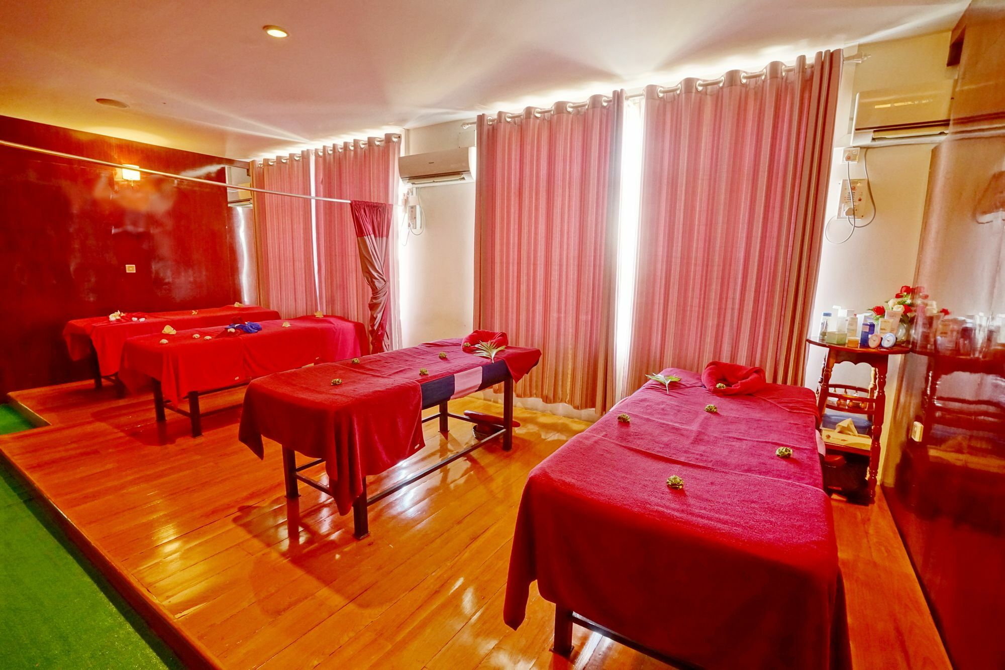 Triumph Hotel Mandalay Ngoại thất bức ảnh