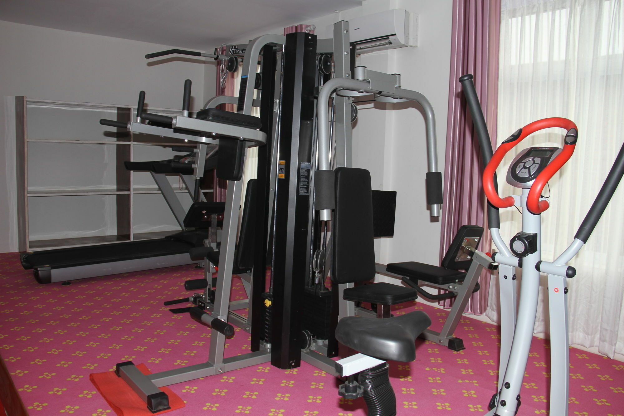 Triumph Hotel Mandalay Ngoại thất bức ảnh