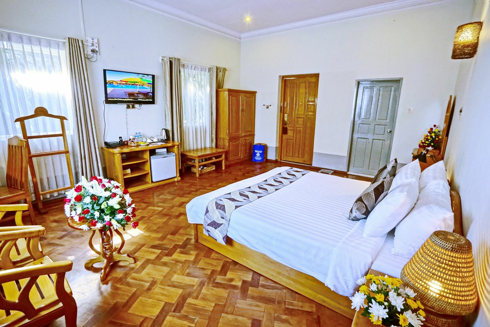 Triumph Hotel Mandalay Ngoại thất bức ảnh