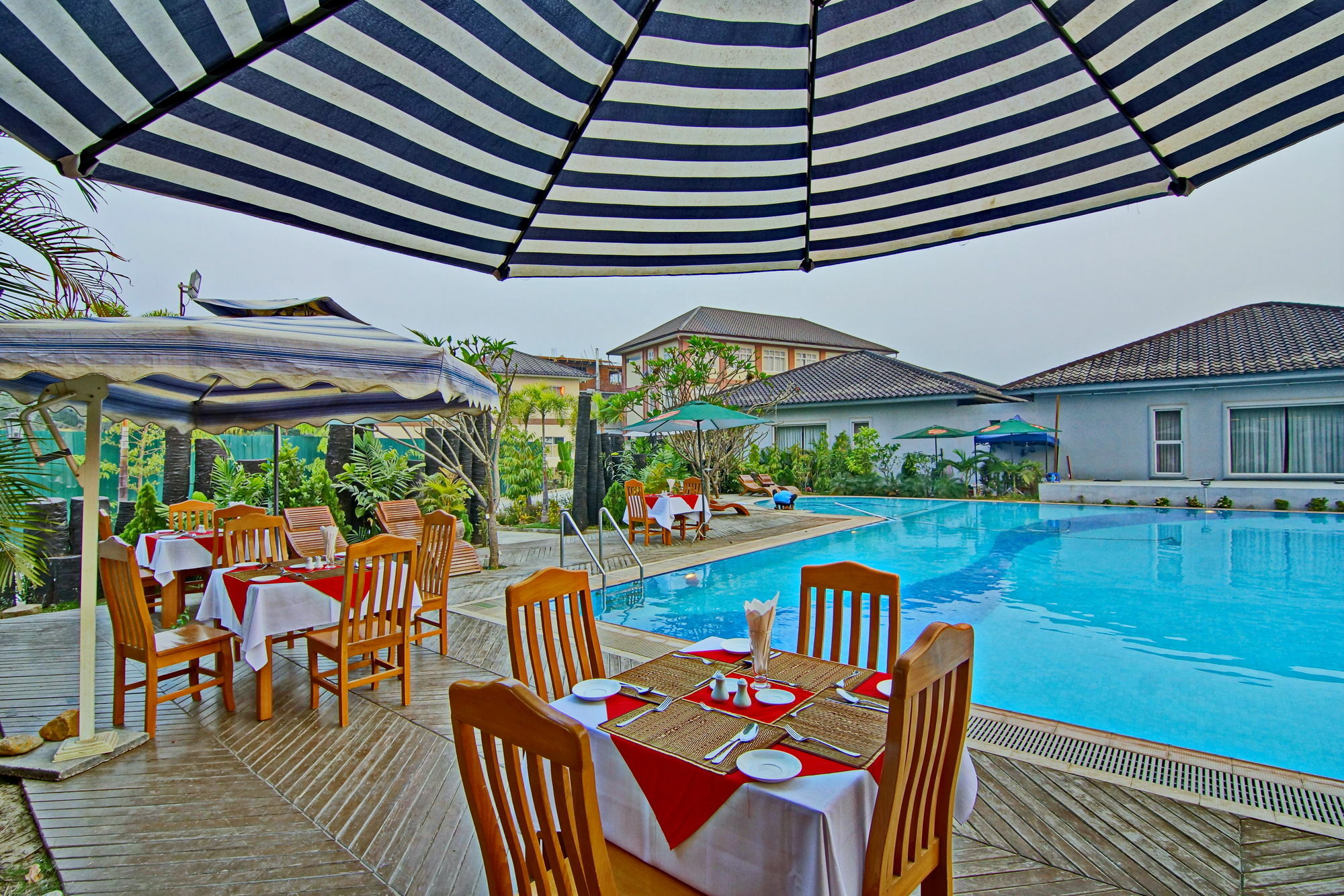 Triumph Hotel Mandalay Ngoại thất bức ảnh